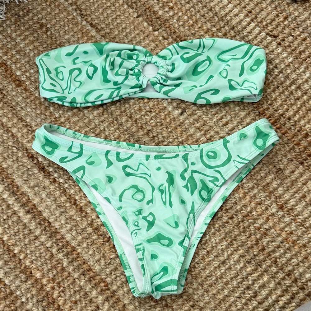 SHEIN Green Patterned Bikini
